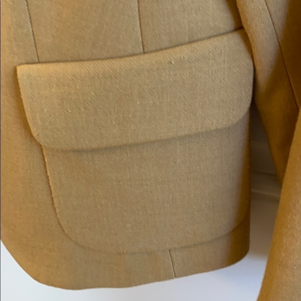 Loft Jacket - Picture 3 of 6